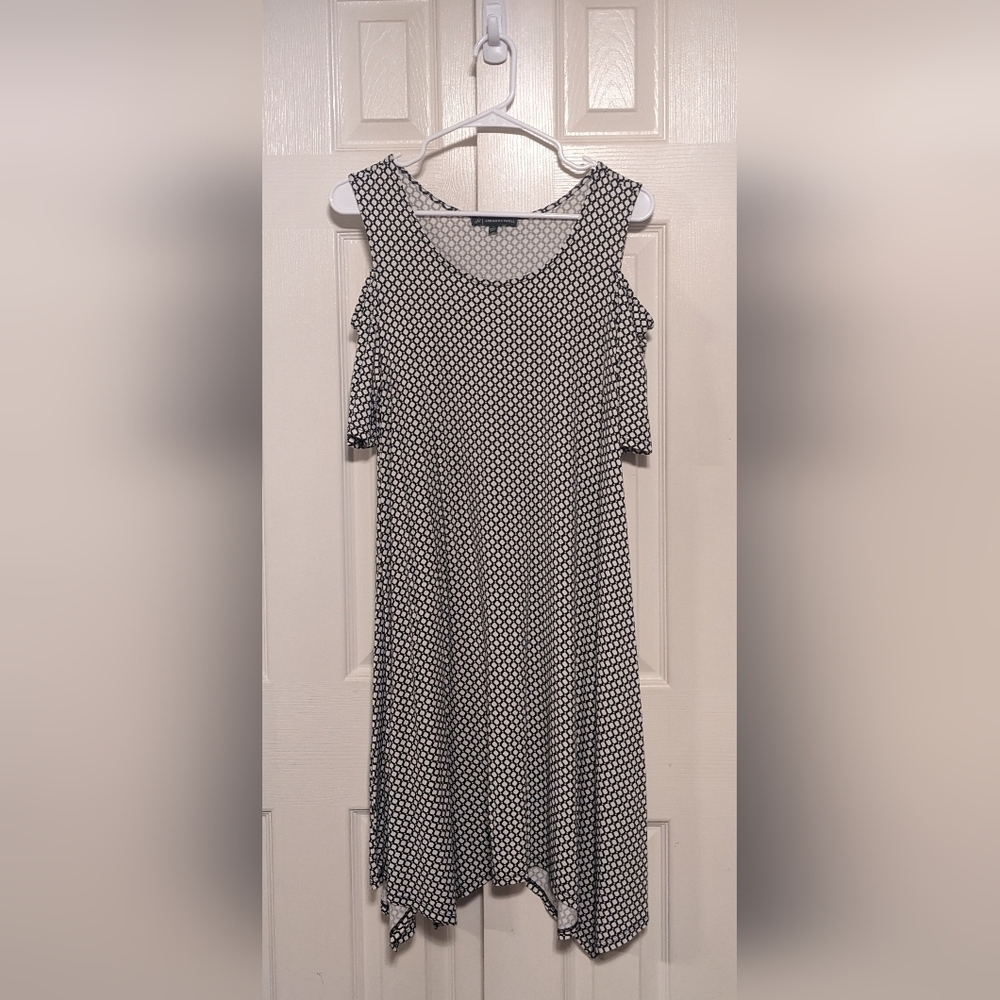 5/$25 Adrianna Papell Black White Geometric Print Cold Shoulder Dress
